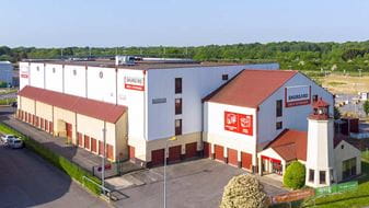 Self-storage at Shurgard Pontault-Combault