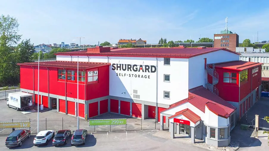 Magasinering hos Shurgard Stockholm Årstaberg