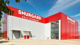 Self-Storage at Shurgard Farnborough